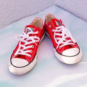 Converse All-Star Size 8.5 red , preowned